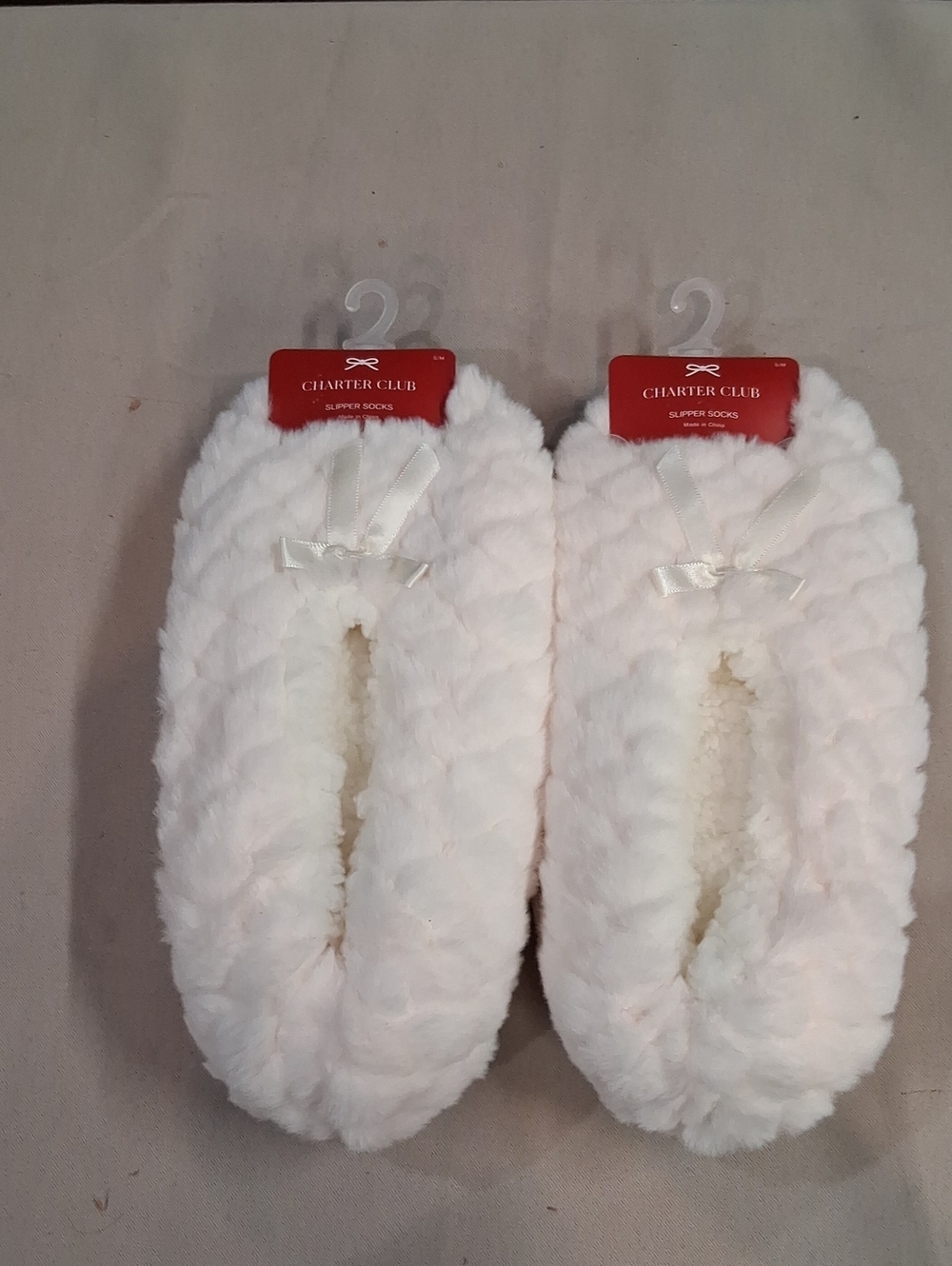 Charter Club Women's Plush Bow Slipper Socks in White 2pc Bundle S/M